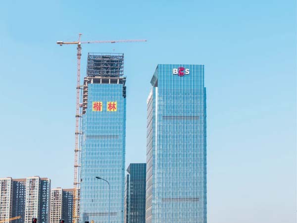 樓體發光字