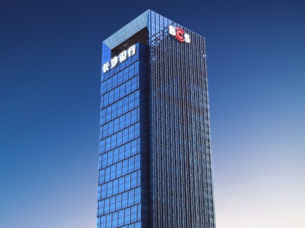高空發(fā)光字多少錢(qián)一平米？
