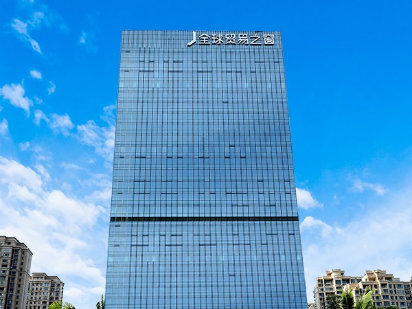 百米高樓宇發(fā)光字資質(zhì)不達標后果