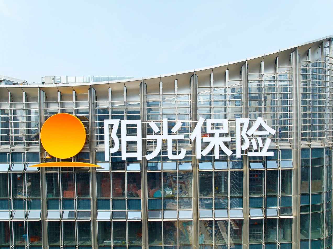 高空樓體發(fā)光字制作廠(chǎng)家怎么選？