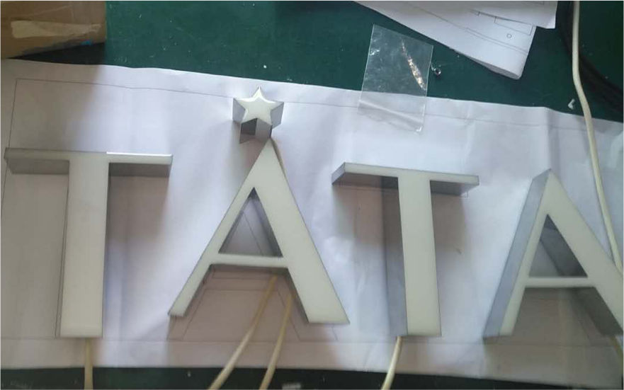 TATA連鎖品牌舞臺LED樹(shù)脂發(fā)光字
