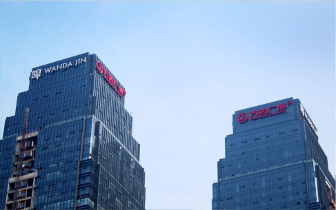 宿州萬(wàn)達廣場(chǎng)玻璃幕墻發(fā)光字工程