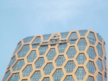 幕墻發(fā)光字的安全性如何保障？
