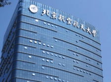 8米的大樓頂發(fā)光字如何制作安裝？